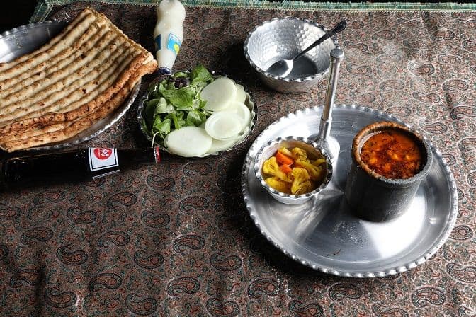 دیزی سنگی گیلار