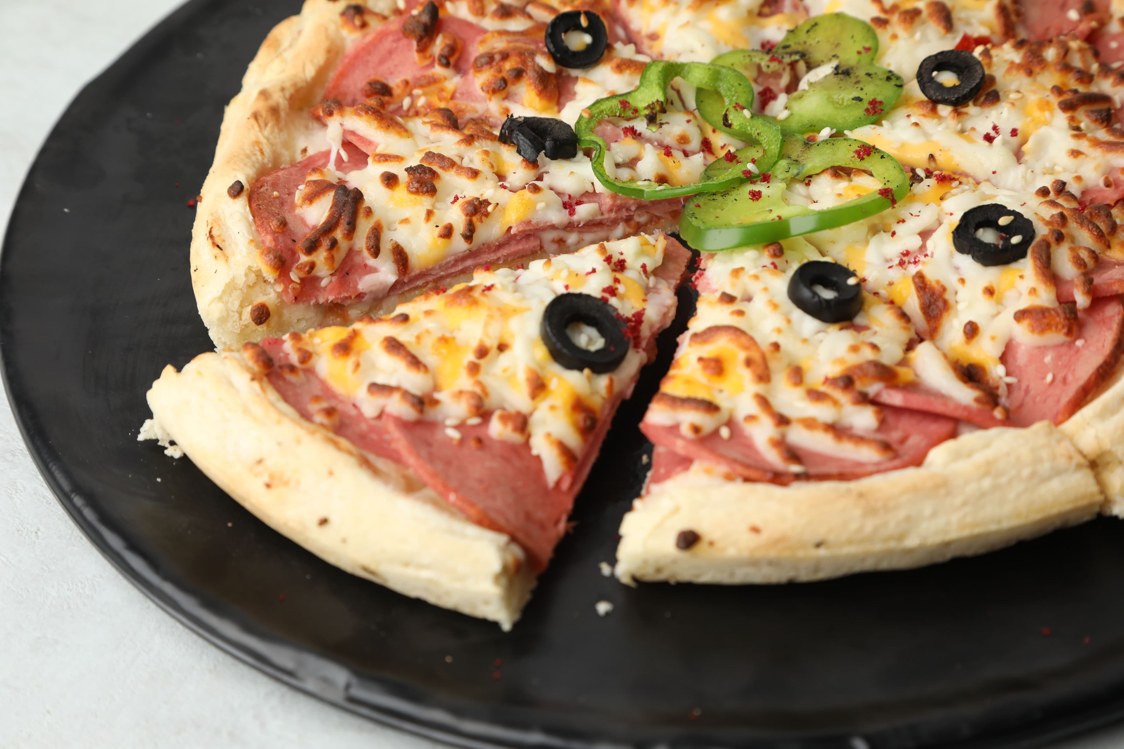 پیتزا پپرونی